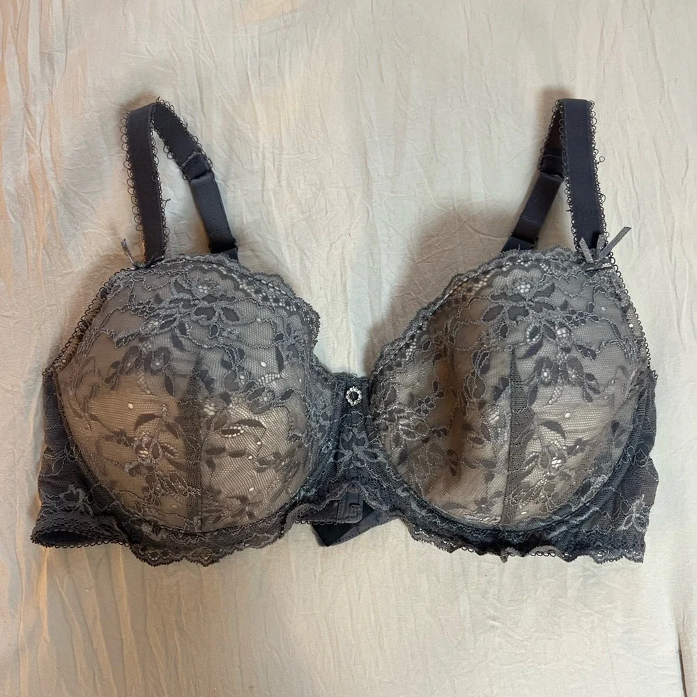 Frederick's of Hollywood Lace Underwire Bra - Black‎